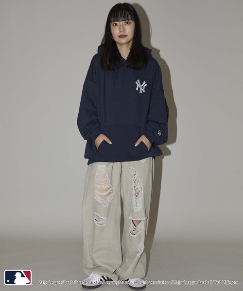 MLB/メジャーリーグベースボール 別注 MLB ハートロゴ刺繍スウェットパーカー/フーディー/裏起毛(限定展開)（パーカー）｜MLB（メジャーリーグベースボール）