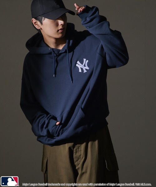 MLB/メジャーリーグベースボール 別注 MLB ハートロゴ刺繍スウェットパーカー/フーディー/裏起毛(限定展開)（パーカー）｜MLB（メジャーリーグベースボール）