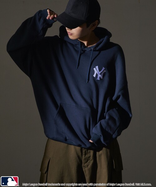 MLB/メジャーリーグベースボール 別注 MLB ハートロゴ刺繍スウェットパーカー/フーディー/裏起毛(限定展開)（パーカー）｜MLB（メジャーリーグベースボール）