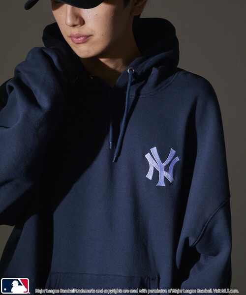 MLB/メジャーリーグベースボール 別注 MLB ハートロゴ刺繍スウェットパーカー/フーディー/裏起毛(限定展開)（パーカー）｜MLB（メジャーリーグベースボール）