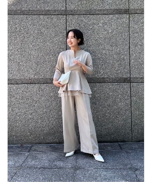 UR'S(ユアーズ)の「キーネックチュールティアードトップス(Tシャツ/カットソー・レディース・ダークネイビー/グレイッシュベージュ/ブラック・S/L/M)」の12枚目の写真