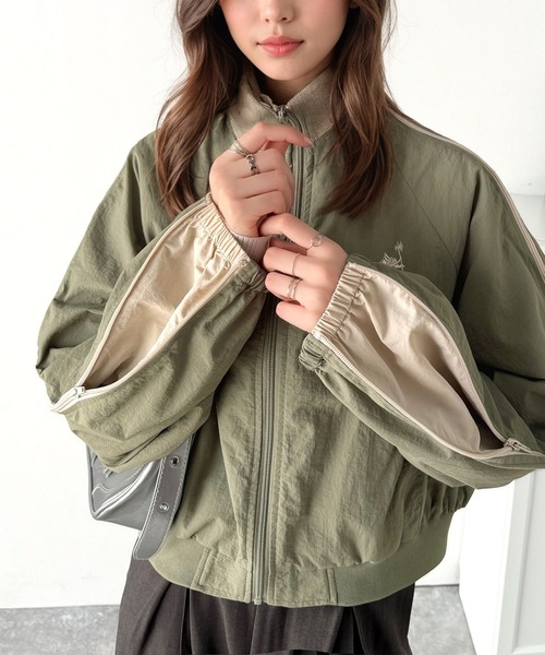 セール】大人スポーティMIX。胸刺繍入り袖ファスナー配色ナイロン