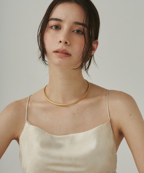 ciite' surgical stainless（シーテサージカルステンレス）の「【 金属アレルギー対応 】 ラウンドフォルムチョーカー / ネックレス / ネックカフ サージカルステンレス（チョーカー・レディース・シルバー/ゴールド/ピンクゴールド・FREE）」の16枚目の写真