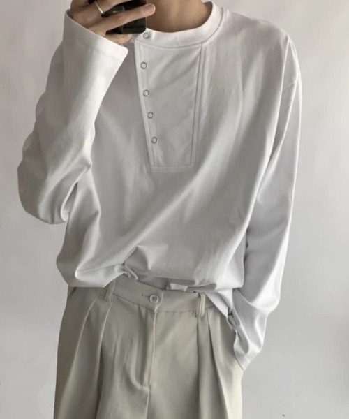 FreeZone(フリーゾーン)の「メンズ無地長袖スウェット(Tシャツ/カットソー・メンズ・ホワイト/ブラック・F)」の1枚目の写真