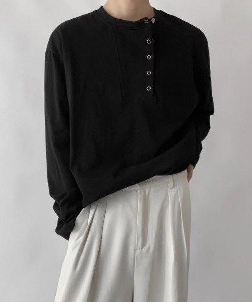 FreeZone(フリーゾーン)の「メンズ無地長袖スウェット(Tシャツ/カットソー・メンズ・ホワイト/ブラック・F)」の3枚目の写真