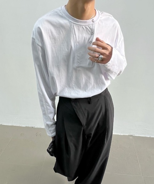 FreeZone(フリーゾーン)の「メンズ無地長袖スウェット(Tシャツ/カットソー・メンズ・ホワイト/ブラック・F)」の4枚目の写真