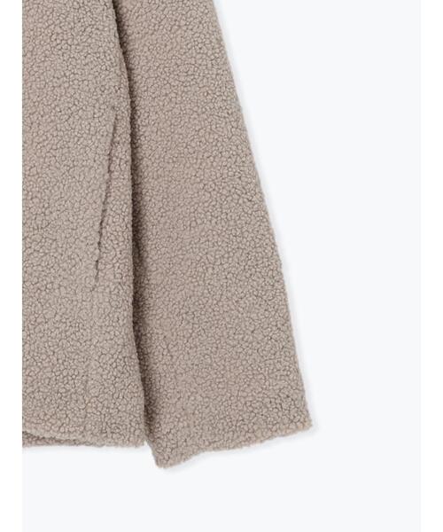 Samansa Mos2 blue（サマンサモスモスブルー）の「スタンドカラーボアジャケット（ノーカラージャケット・レディース・モカ/チャコールグレー/ライトベージュ・F）」の9枚目の写真