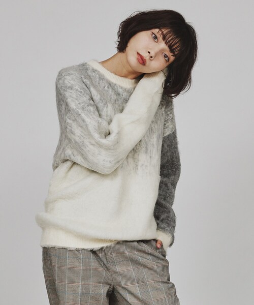 tk.TAKEO KIKUCHI（ティーケータケオキクチ）の「◆シャギーニットプルオーバー（ニット/セーター・レディース・ダークグリーン/ブラック系/ダークグリーン系/ブラック/オフホワイト/ワイン系1・66）」の2枚目の写真