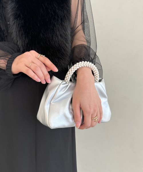 MYMOOD.（マイムード）の「パールPUギャザーコンパクトパーティーバッグ（ハンドバッグ・レディース・シルバー/ブラック/ゴールド/ホワイト/アイボリー・FREE）」の16枚目の写真