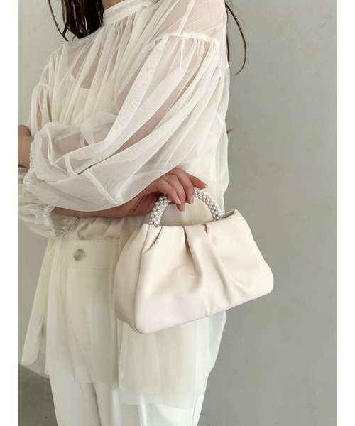 MYMOOD.（マイムード）の「パールPUギャザーコンパクトパーティーバッグ（ハンドバッグ・レディース・シルバー/ブラック/ゴールド/ホワイト/アイボリー・FREE）」の7枚目の写真