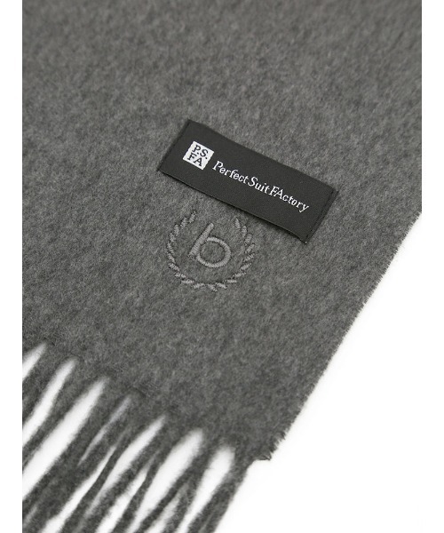 Perfect Suit FActory(パーフェクトスーツファクトリー)の「インポート【V.FRASS(ヴィフラース)】無地マフラー ブラック/グレー/ベージュ/ネイビー(マフラー・メンズ・ベージュ/ネイビー/ブラック/チャコールグレー・FREE)」の18枚目の写真