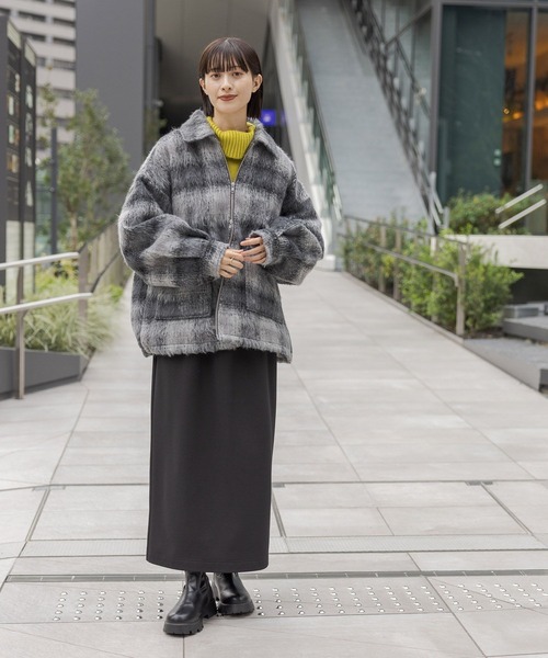 LAKOLE（ラコレ）の「シャギージップブルゾン / 128644（ブルゾン・レディース・ライトグレー/チェック・SMALL/MEDIUM）」の4枚目の写真