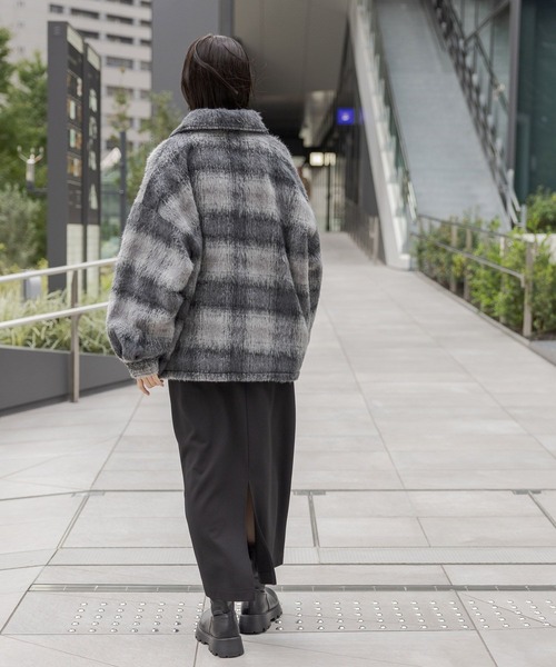 LAKOLE（ラコレ）の「シャギージップブルゾン / 128644（ブルゾン・レディース・ライトグレー/チェック・SMALL/MEDIUM）」の7枚目の写真