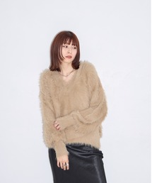 Vネックシャギーニット