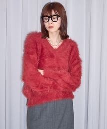 Vネックシャギーニット