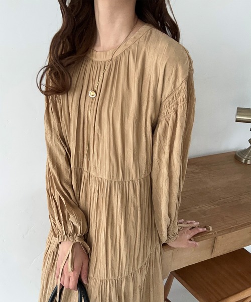 LAUIR（ラウアー）の「ワッシャーティアードボリュームワンピース[高身長サイズMT/低身長サイズXS,S有り](一部ペチスカートセット)（ワンピース・レディース・ベージュ/ブラック/アイボリー・MT/LARGE/MEDIUM/SMALL/XS）」の14枚目の写真