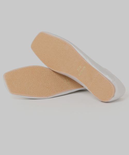 minia(ミニア)の「スクエアトゥフラットバブーシュ(バレエシューズ・レディース・アニマル/グレイッシュベージュ/イエロー/ピンク/グリーン/ライトグリーン・22.0cm/22.5cm/23.0cm/23.5cm/24.0cm/24.5cm/25.0cm/25.5cm/26.0cm)」の13枚目の写真