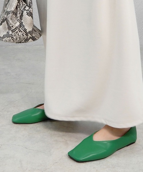 minia(ミニア)の「スクエアトゥフラットバブーシュ(バレエシューズ・レディース・アニマル/グレイッシュベージュ/イエロー/ピンク/グリーン/ライトグリーン・22.0cm/22.5cm/23.0cm/23.5cm/24.0cm/24.5cm/25.0cm/25.5cm/26.0cm)」の16枚目の写真