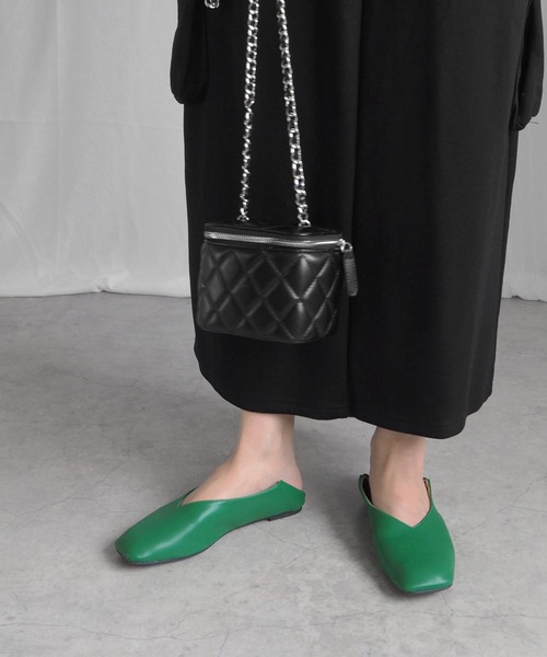 minia(ミニア)の「スクエアトゥフラットバブーシュ(バレエシューズ・レディース・アニマル/グレイッシュベージュ/イエロー/ピンク/グリーン/ライトグリーン・22.0cm/22.5cm/23.0cm/23.5cm/24.0cm/24.5cm/25.0cm/25.5cm/26.0cm)」の15枚目の写真