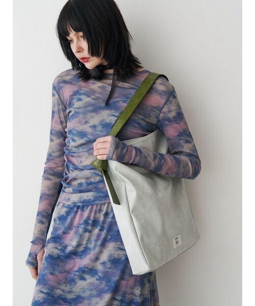 jouetie（ジュエティ）の「フェィクレザーバイカラートートバッグ（トートバッグ・レディース・ピンク/ブラック/ライトブルー・FREE）」の7枚目の写真