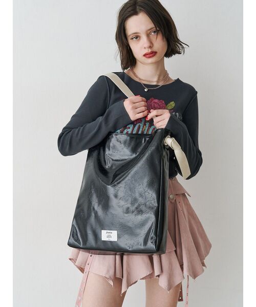 jouetie（ジュエティ）の「フェィクレザーバイカラートートバッグ（トートバッグ・レディース・ピンク/ブラック/ライトブルー・FREE）」の9枚目の写真