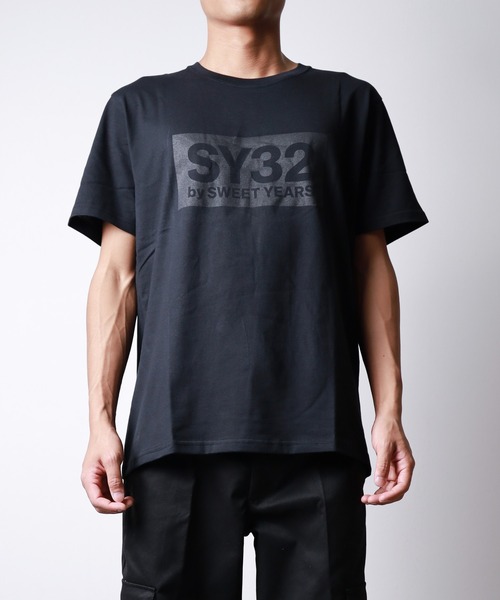 SY32 by SWEET YEARS(エスワイサーティトゥバイスィートイヤーズ)の「【RS】【SY32 by SWEET YEARS】BOXロゴT(Tシャツ/カットソー・メンズ・ブラック系その他3/ブラック系その他/ブラック系その他2/ブラック/ホワイト/ホワイト系その他・SMALL/XX-LARGE/X-LARGE/MEDIUM/LARGE)」の4枚目の写真