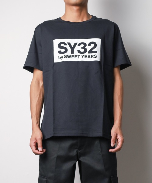 SY32 by SWEET YEARS(エスワイサーティトゥバイスィートイヤーズ)の「【RS】【SY32 by SWEET YEARS】BOXロゴT(Tシャツ/カットソー・メンズ・ブラック系その他3/ブラック系その他/ブラック系その他2/ブラック/ホワイト/ホワイト系その他・SMALL/XX-LARGE/X-LARGE/MEDIUM/LARGE)」の3枚目の写真