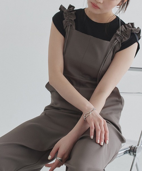 ECLAM(クラム)の「バックリボンデザインオールインワン(つなぎ/オールインワン・レディース・ブラック/グレー・M)」の6枚目の写真