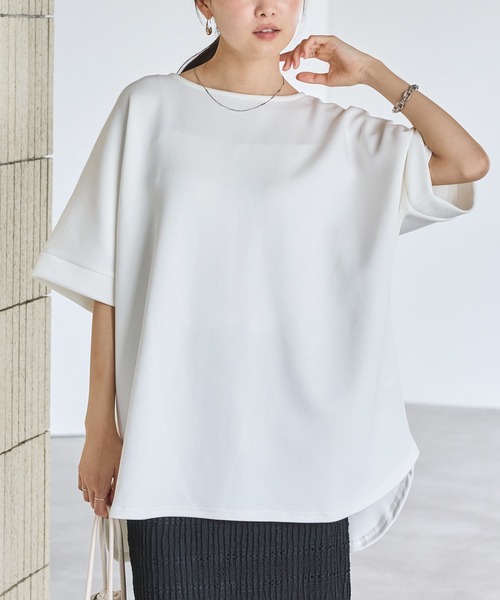 LAVEANGE(ラビアンジェ)の「バックパールポンチプルオーバー|大人のバックシャン/ラウンドヘム/上品見え/楽ちんキレイ/イージーケア/体型カバー(Tシャツ/カットソー・レディース・ブラック/オフホワイト・M/LL/3L/4L/5L)」の4枚目の写真