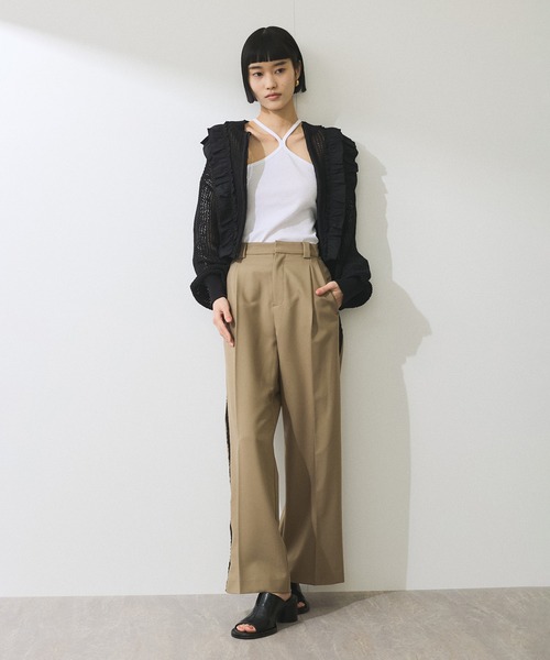 ADAM ET ROPE'(アダムエロペ)の「【WEB限定】ラッフルメッシュ編みカーディガン(カーディガン/ボレロ・レディース・ダークブラウン/ブラック/オフホワイト・FREE)」の8枚目の写真
