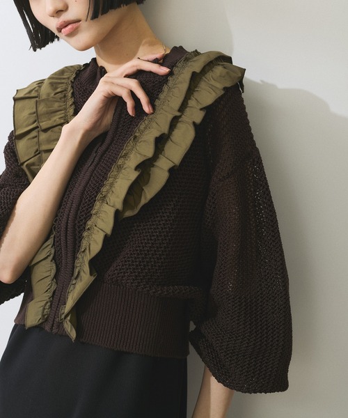 ADAM ET ROPE'(アダムエロペ)の「【WEB限定】ラッフルメッシュ編みカーディガン(カーディガン/ボレロ・レディース・ダークブラウン/ブラック/オフホワイト・FREE)」の20枚目の写真