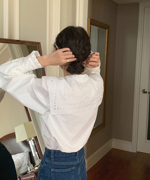 shopnikoniko（ショップニコニコ）の「ブラウス 長袖 襟 ビックカラー 白 レース 刺繍 キレイめ ビッグカラーシャツ（シャツ/ブラウス・レディース・ホワイト・フリー）」の17枚目の写真