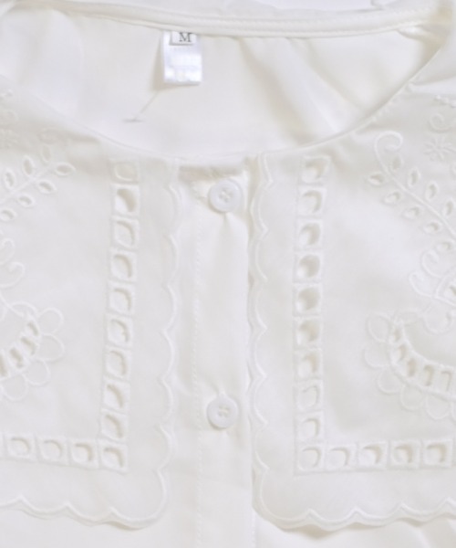 shopnikoniko（ショップニコニコ）の「ブラウス 長袖 襟 ビックカラー 白 レース 刺繍 キレイめ ビッグカラーシャツ（シャツ/ブラウス・レディース・ホワイト・フリー）」の12枚目の写真