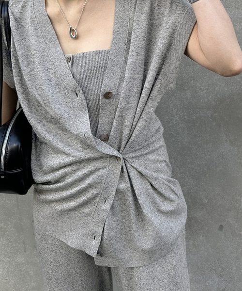 JOURNAL STANDARD（ジャーナルスタンダード）の「リネンレーヨンニュアンスベスト（ベスト・レディース・チャコールグレー/ブラック・FREE）」の17枚目の写真