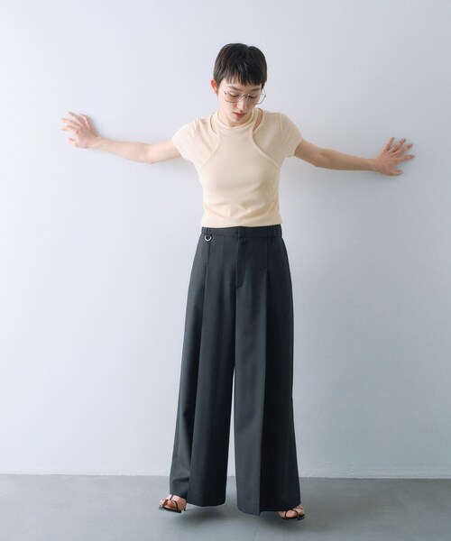 CODE A(コードエー)の「layered mini tee(Tシャツ/カットソー・レディース・ブラック/ライトグレー/ホワイト/ライトイエロー系・00)」の10枚目の写真