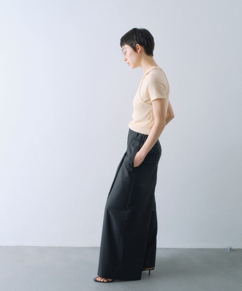 CODE A(コードエー)の「layered mini tee(Tシャツ/カットソー・レディース・ブラック/ライトグレー/ホワイト/ライトイエロー系・00)」の12枚目の写真