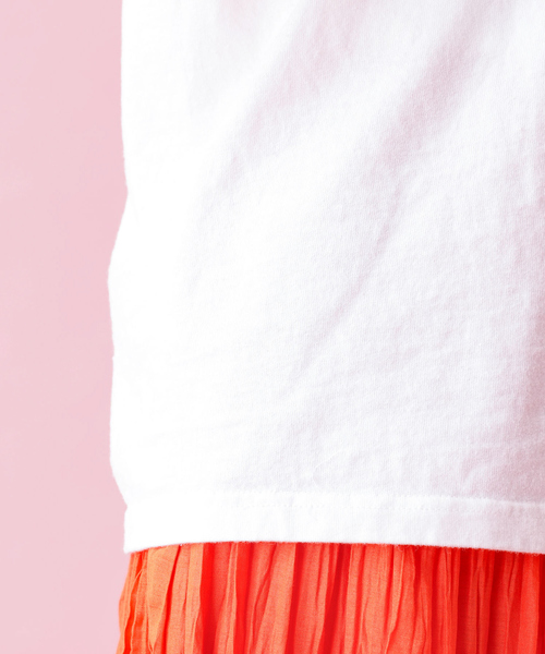 Le Melange/ル・メランジュ】プリントノースリーブTシャツ