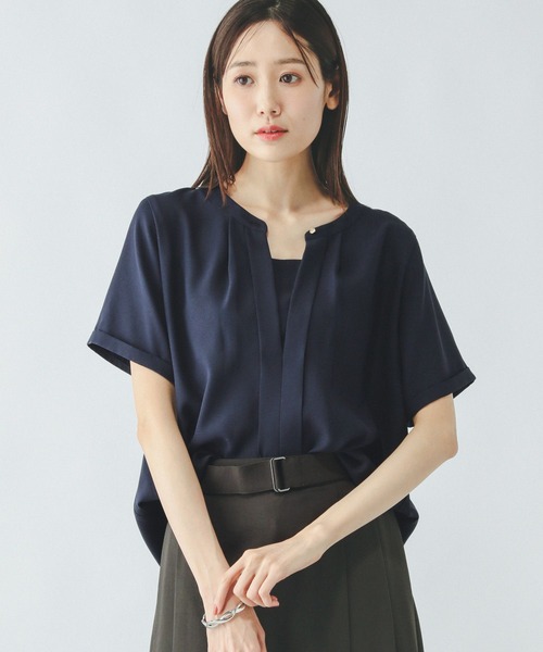 GLOBAL WORK（グローバルワーク）の「キレイつづく2WAYタック半袖/288566（シャツ/ブラウス・レディース・ホワイト系その他/コーラルピンク/ネイビー/ブルー系その他・MEDIUM/LARGE/SMALL）」の2枚目の写真