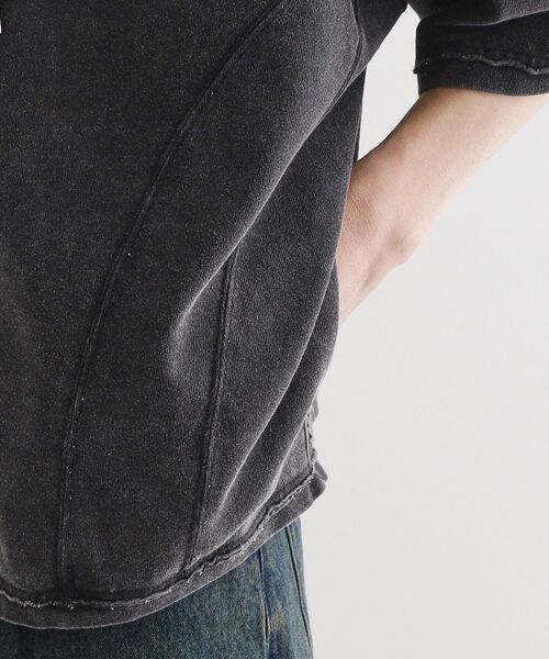 tk.TAKEO KIKUCHI(ティーケータケオキクチ)の「ヴィンテージライククロップドパーカ(パーカー・メンズ・ブラック/オリーブ・02/03)」の6枚目の写真