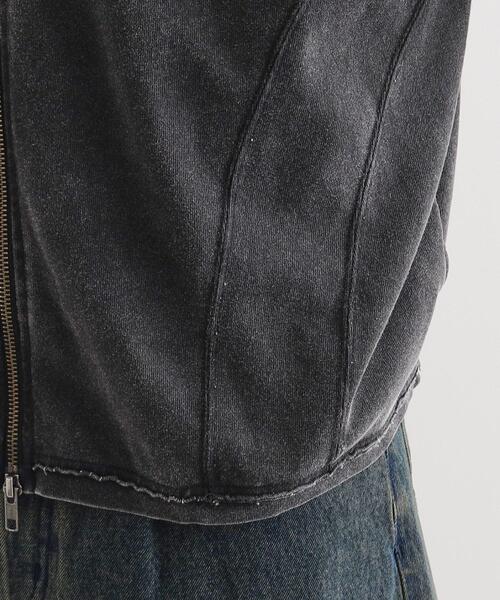 tk.TAKEO KIKUCHI(ティーケータケオキクチ)の「ヴィンテージライククロップドパーカ(パーカー・メンズ・ブラック/オリーブ・02/03)」の8枚目の写真