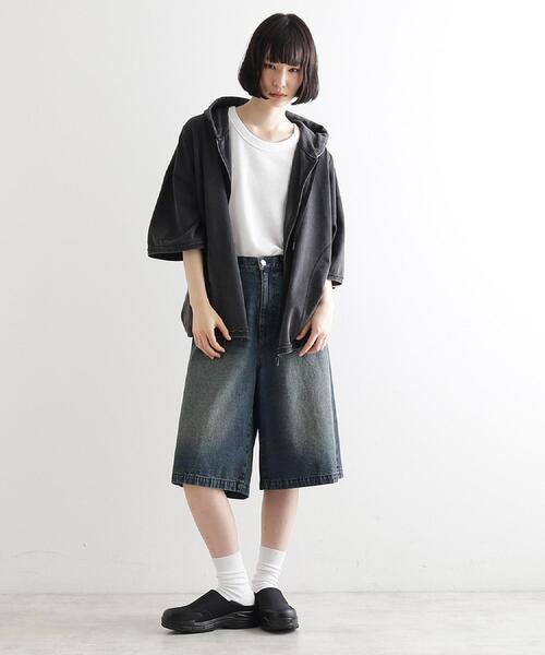 tk.TAKEO KIKUCHI(ティーケータケオキクチ)の「ヴィンテージライククロップドパーカ(パーカー・メンズ・ブラック/オリーブ・02/03)」の12枚目の写真