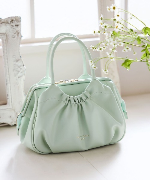 Samantha Thavasa（サマンサタバサ）の「ギャザーデザインハンドバッグ（ハンドバッグ・レディース・ホワイト/ブラック/ミント/ラベンダー・FREE）」の4枚目の写真