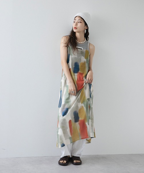 bohmal(ボマール)の「水彩アート総柄シアーキャミワンピース(ワンピース・レディース・アイボリー/スミクロ・FREE)」の15枚目の写真