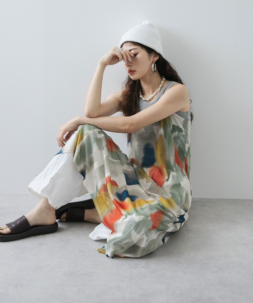 bohmal(ボマール)の「水彩アート総柄シアーキャミワンピース(ワンピース・レディース・アイボリー/スミクロ・FREE)」の19枚目の写真