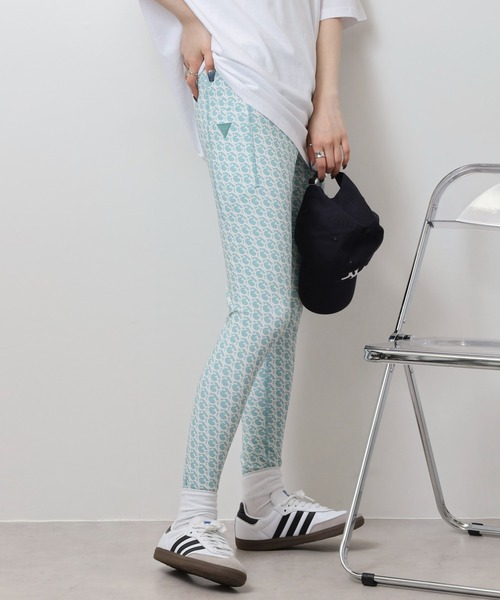 セール】GUESS GJ LOGOMANIA LEGGINGS 4/4 レギンス（レギンス