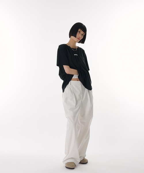 MUHET(ミュエータ)の「back open shirring logo t-shirt / バックオープンシャーリングロゴTシャツ(Tシャツ/カットソー・レディース・ブラック/オフホワイト・SMALL/MEDIUM)」の17枚目の写真