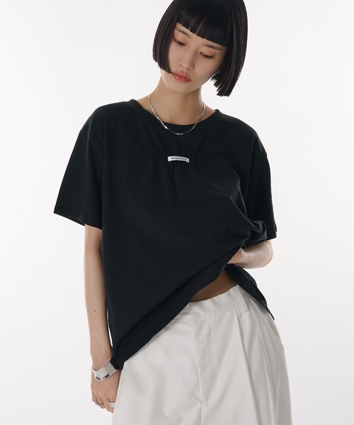 MUHET(ミュエータ)の「back open shirring logo t-shirt / バックオープンシャーリングロゴTシャツ(Tシャツ/カットソー・レディース・ブラック/オフホワイト・SMALL/MEDIUM)」の22枚目の写真