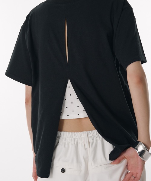 MUHET(ミュエータ)の「back open shirring logo t-shirt / バックオープンシャーリングロゴTシャツ(Tシャツ/カットソー・レディース・ブラック/オフホワイト・SMALL/MEDIUM)」の19枚目の写真