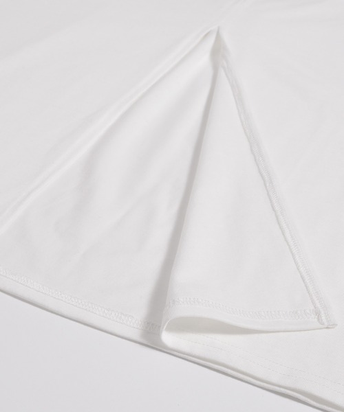 MUHET(ミュエータ)の「back open shirring logo t-shirt / バックオープンシャーリングロゴTシャツ(Tシャツ/カットソー・レディース・ブラック/オフホワイト・SMALL/MEDIUM)」の12枚目の写真