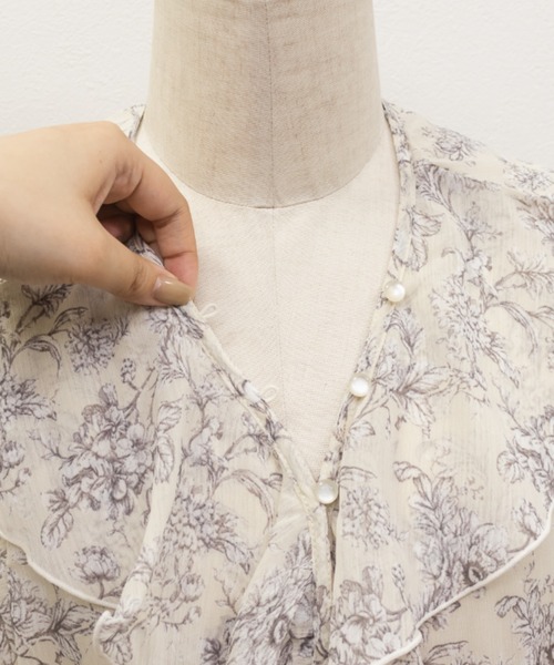 CLETTE（クレット）の「シアー花柄フリルチュニックブラウス（シャツ/ブラウス・レディース・ブルー/イエロー・LL/3L/4L）」の16枚目の写真